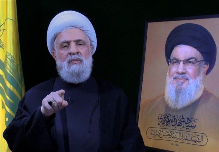 شیخ نعیم قاسم: مشارکت مردم در تشییع شهید نصرالله استثنایی بود/ مقاومت لبنان، اصیل و ریشه‌دار است