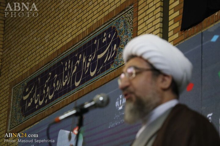 زنگ انقلاب در تبریز