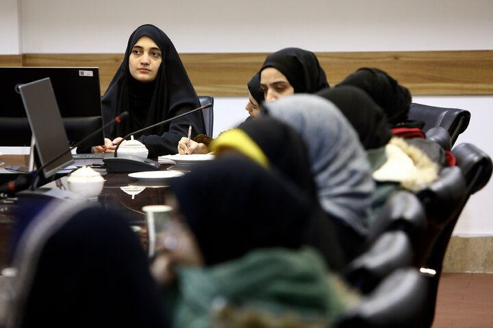 Photos: Imam Reza shrine hosts specialized meeting on promoting AhlulBayt discourse on human rights, dignity