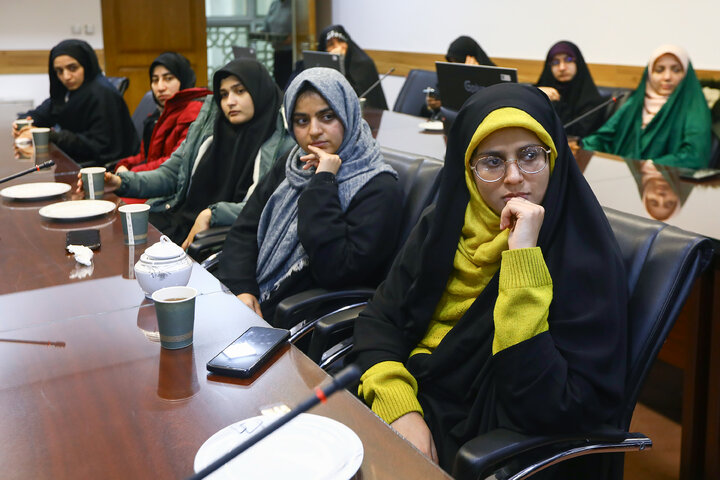 Photos: Imam Reza shrine hosts specialized meeting on promoting AhlulBayt discourse on human rights, dignity