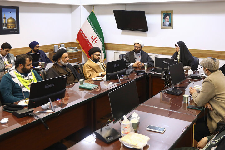 Photos: Imam Reza shrine hosts specialized meeting on promoting AhlulBayt discourse on human rights, dignity