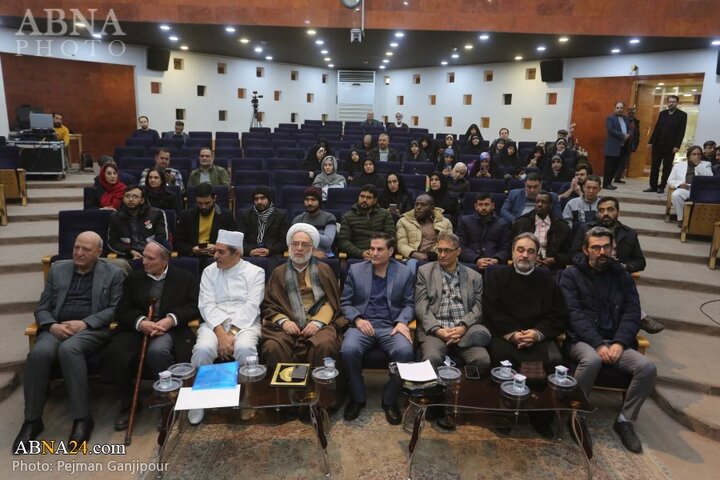 گردهمایی پیروان ادیان توحیدی در اصفهان