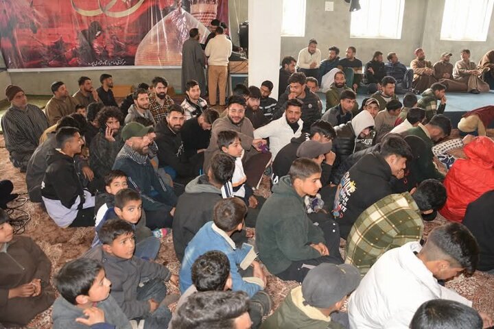 Photos: Kashmiri Shia celebrate mid-Sha’ban