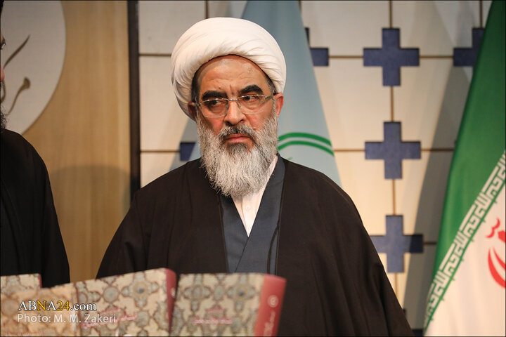 رونمایی کتاب