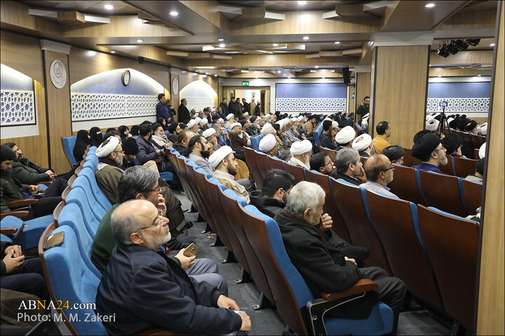 رونمایی کتاب