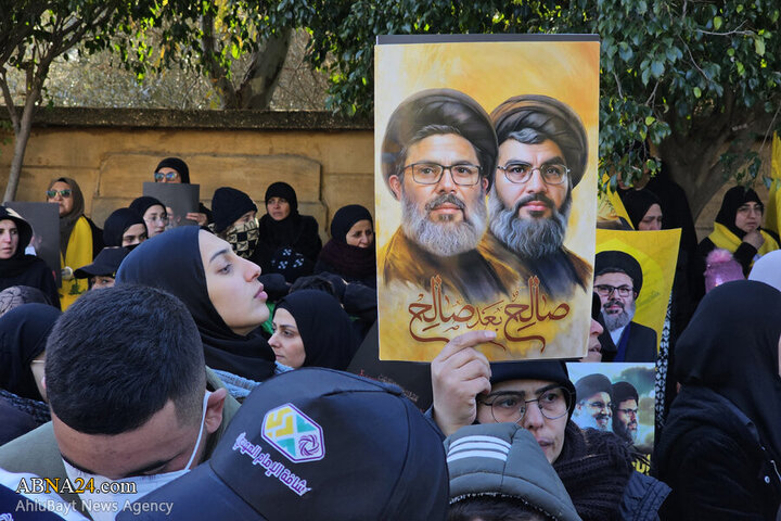 Photos (1): Funeral ceremony of martyr Safieddine held in Deir Qanoun
