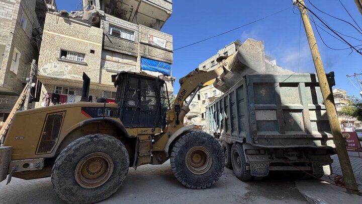 Photos: Cleaning, decorating streets to welcome Ramadan in Khan Yunis