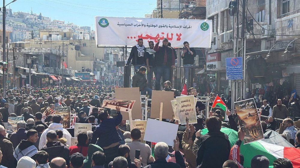 Jordanian protesters denounce vicious scheme by Trump to ethnically cleanse Gaza