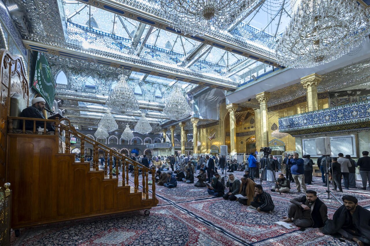 Pilgrims perform ceremony of reciting Dua Nudba at Al-Abbas holy shrine (+Photos)