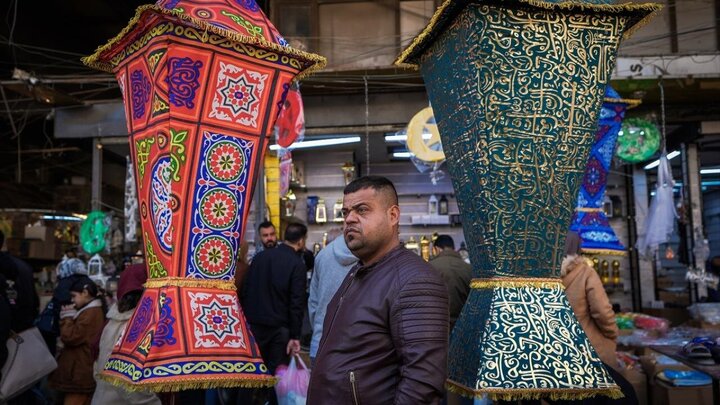 Photos: Shorja market in Baghdad on eve of holy month of Ramadan