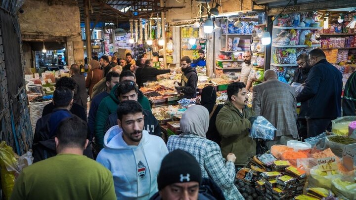 Photos: Shorja market in Baghdad on eve of holy month of Ramadan