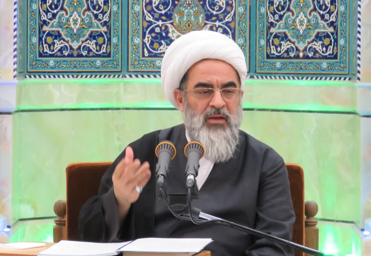آیت‌الله فاضل لنکرانی: باید نهایت استفاده را از ماه مبارک رمضان برد/ نباید به روزه و امساک ظاهری اکتفا کرد