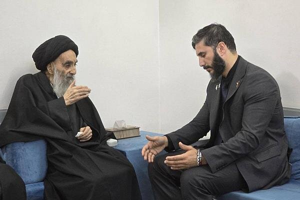 Grand Ayatollah Sistani receives Iraqi doctor after returning from Gaza