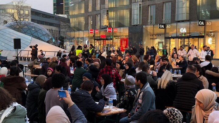 Photos: Supporting people of Gaza at street Iftar ceremony in Eindhoven, Netherlands