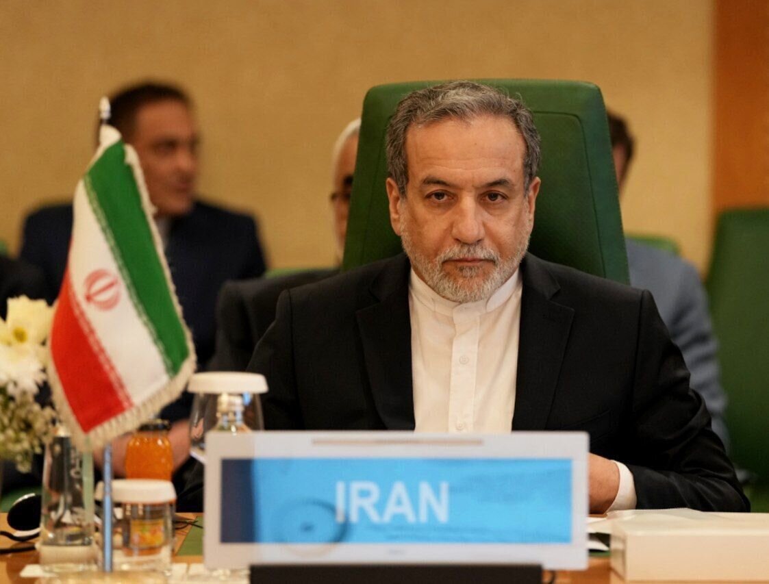 وزیر خارجه: هرکسی این جنگ را ادامه دهد در باتلاق گرفتار خواهد شد