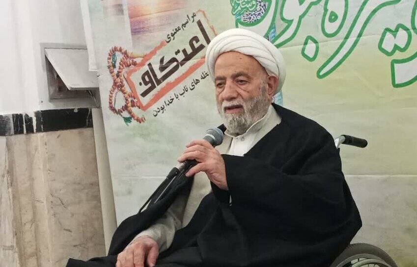 قرآن کریم، تنها راهنمای انسان به سوی تعالی است