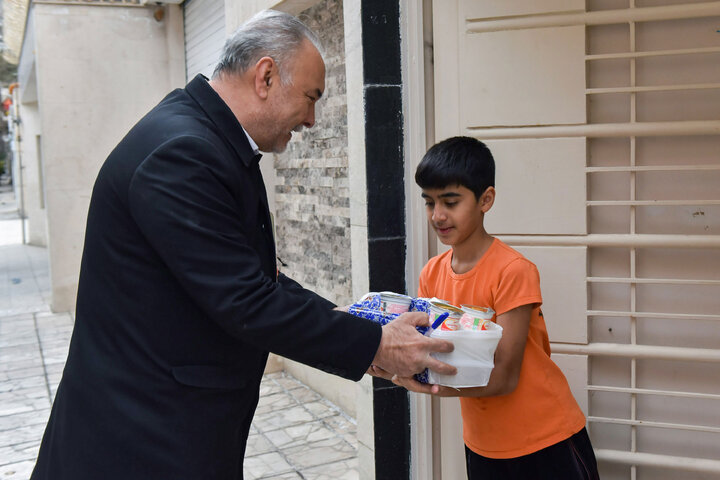 Photos: Imam Reza shrine distributes 2,000 Iftar meals daily in Mashhad