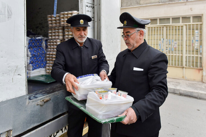 Photos: Imam Reza shrine distributes 2,000 Iftar meals daily in Mashhad