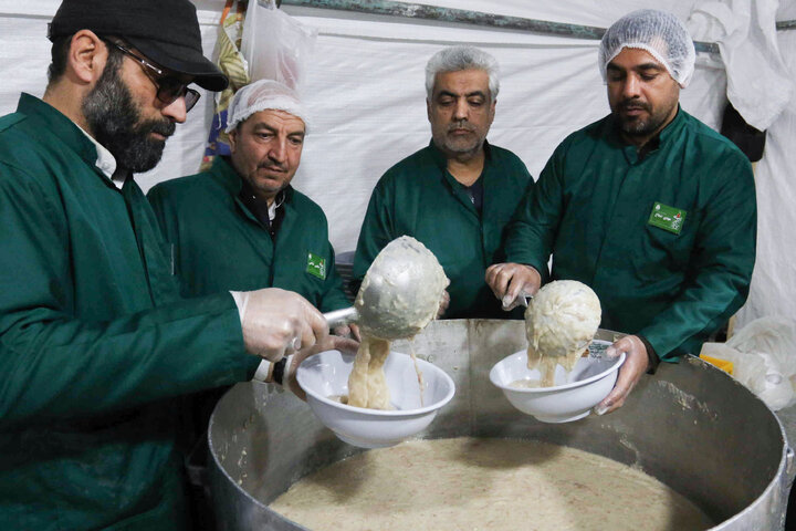 Photos: Iftar ceremony of Razavi Generosity Feast underway at Bab al-Kazim