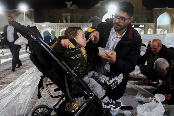 Photos: Iftar ceremony of Razavi Generosity Feast underway at Bab al-Kazim
