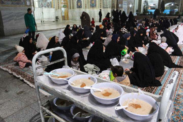 Photos: Iftar ceremony of Razavi Generosity Feast underway at Bab al-Kazim