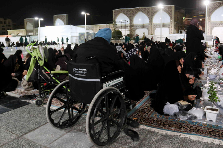 Photos: Iftar ceremony of Razavi Generosity Feast underway at Bab al-Kazim