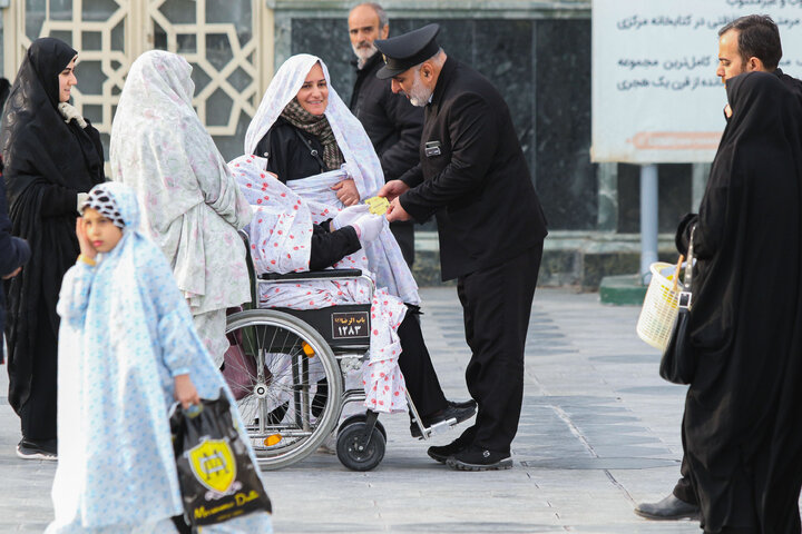 Photos: Imam Reza shrine sends invitations for Iftar feasts