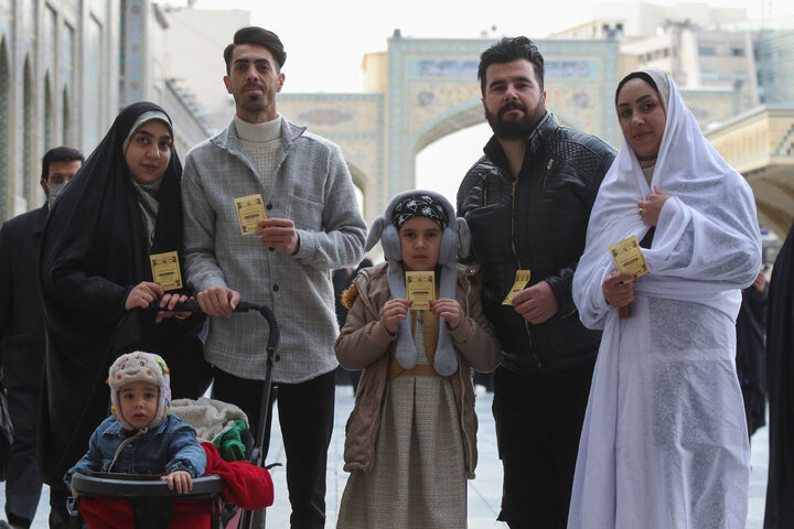 Photos: Imam Reza shrine sends invitations for Iftar feasts