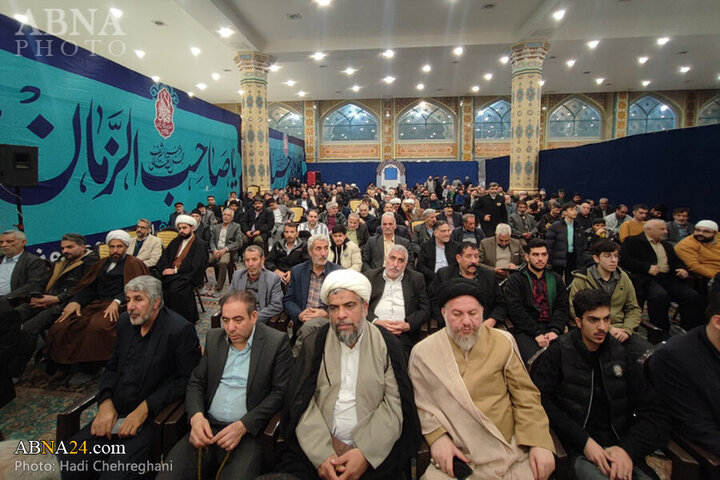 Photos: Qom's religious Hay'ats attend Iftar ceremony at Jamkaran Mosque