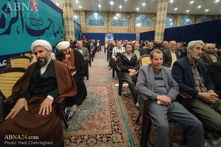 Photos: Qom's religious Hay'ats attend Iftar ceremony at Jamkaran Mosque