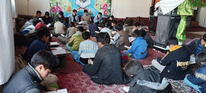 Photos: Afghan Shia children recite Quran in Kabul