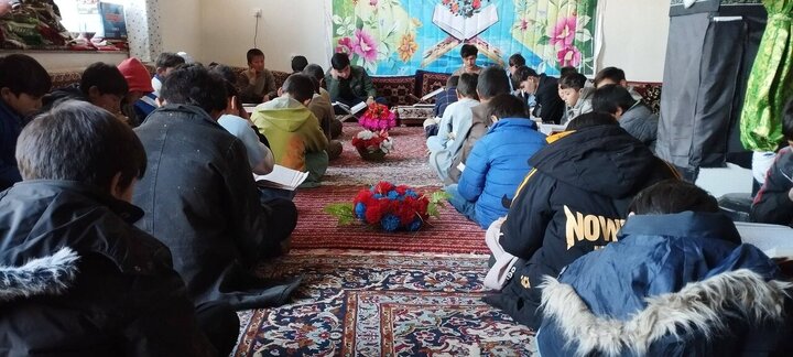 Photos: Afghan Shia children recite Quran in Kabul