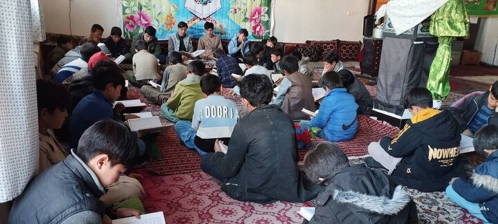 Photos: Afghan Shia children recite Quran in Kabul
