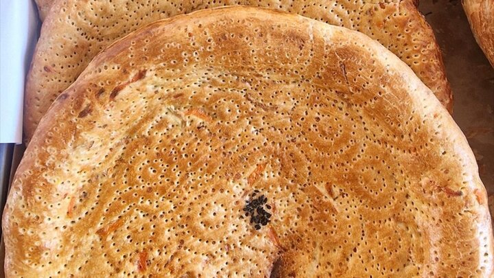 Photos: "Patir" bread; an essential item on table of Uzbeks during Ramadan
