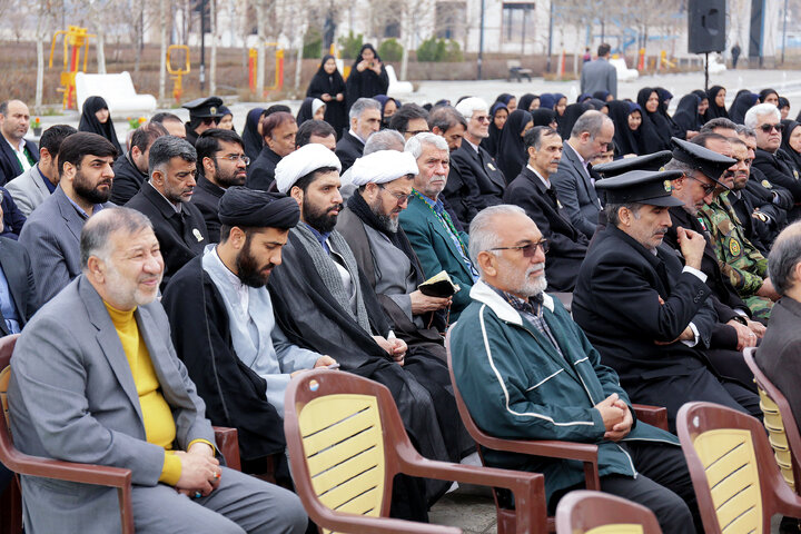 گزارش تصویری | آیین رونمایی یادمان شهید گمنام زائرشهر رضوی