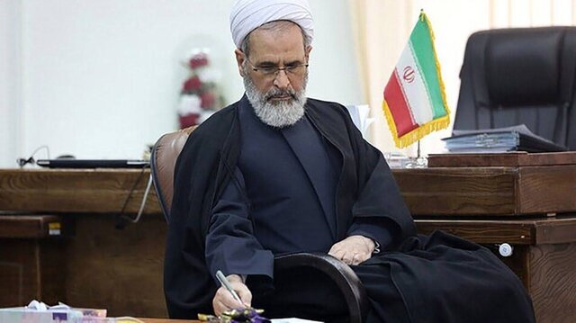 آیت الله اعرافی: شهادت حجت‌الاسلام حیدری نشان داد که روحانیت مردمی و انقلابی در کنار مردم است