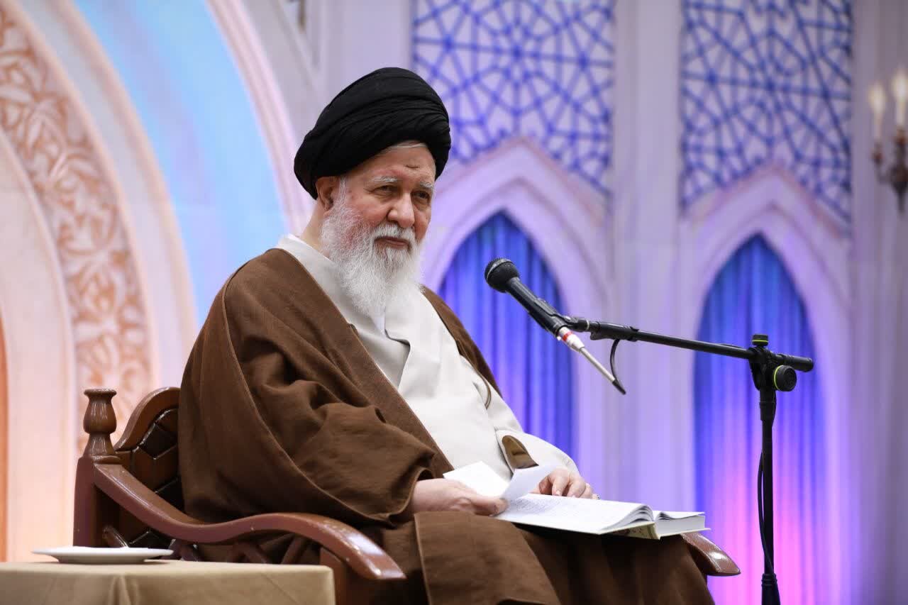 آیت‌الله علم‌الهدی: ابزار انبیاء برای نجات مردم، محبت و عشق بود/ پیروی از سیره رفتار پیامبر(ص) در ارتباطات اجتماعی