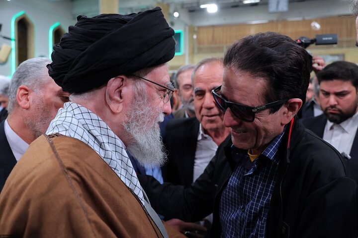 دیدار شاعران