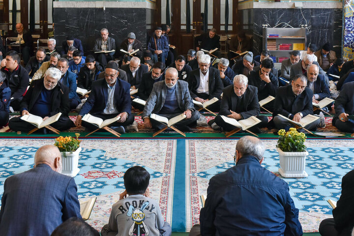 Photos: Reciting Holy Quran at Goharshad Mosque