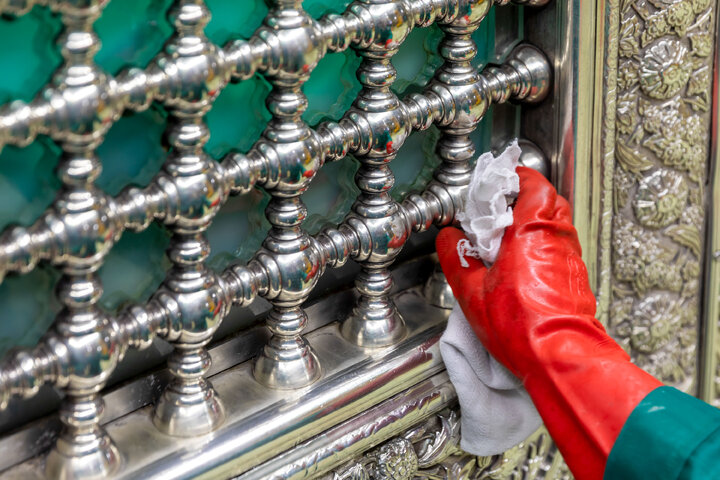 Photos: Imam Reza Holy shrine, servants welcome spring