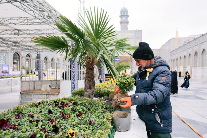 Photos: Imam Reza Holy shrine, servants welcome spring