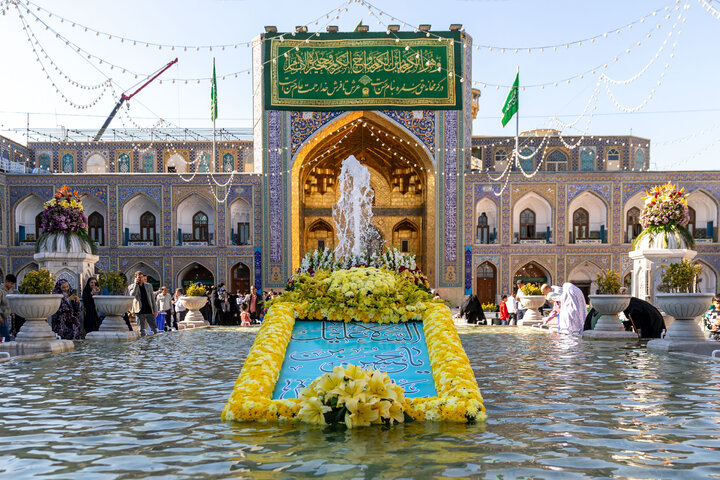 Photos: Imam Reza Holy shrine, servants welcome spring