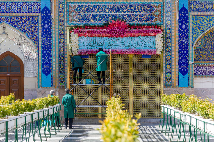 Photos: Imam Reza Holy shrine, servants welcome spring