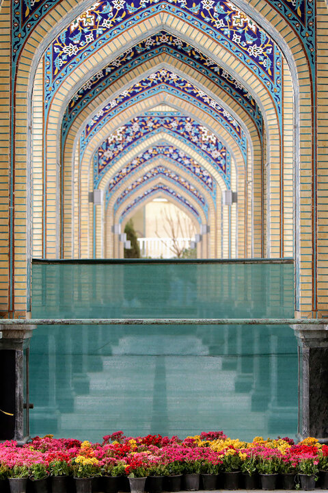 Photos: Imam Reza Holy shrine, servants welcome spring