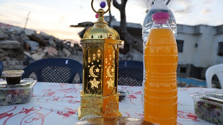افطار دسته‌جمعی ساکنان کفر شوبا در جنوب لبنان