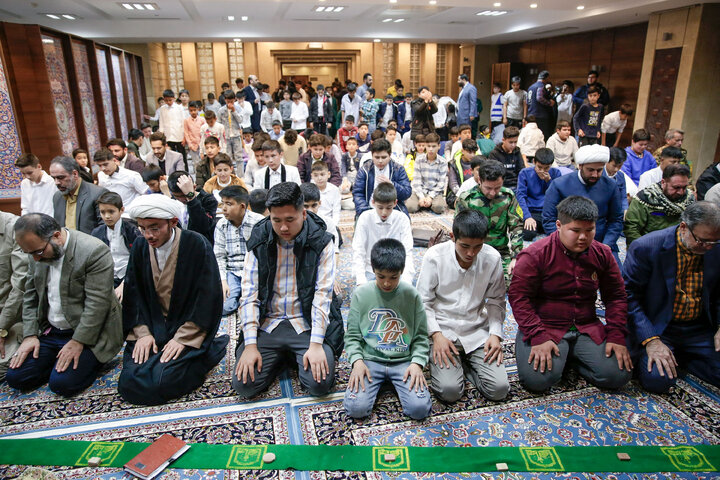گزارش تصویری | حضور آیت‌الله مروی در ضیافت افطاری فرزندان معظم شهدا