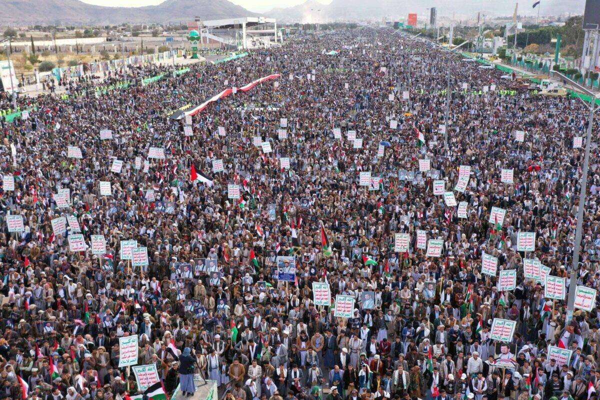 Yemenis hold massive rallies to condemn the U.S. strikes
