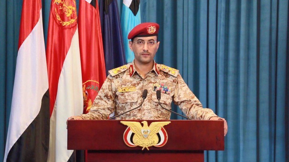 Yemeni forces attack US destroyer, aircraft carrier in Red Sea