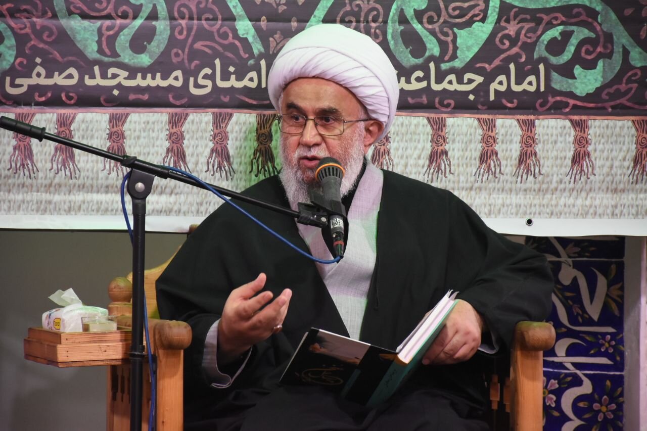 آیت‌الله رمضانی: اخلاص دروازه خوشبختی انسان است