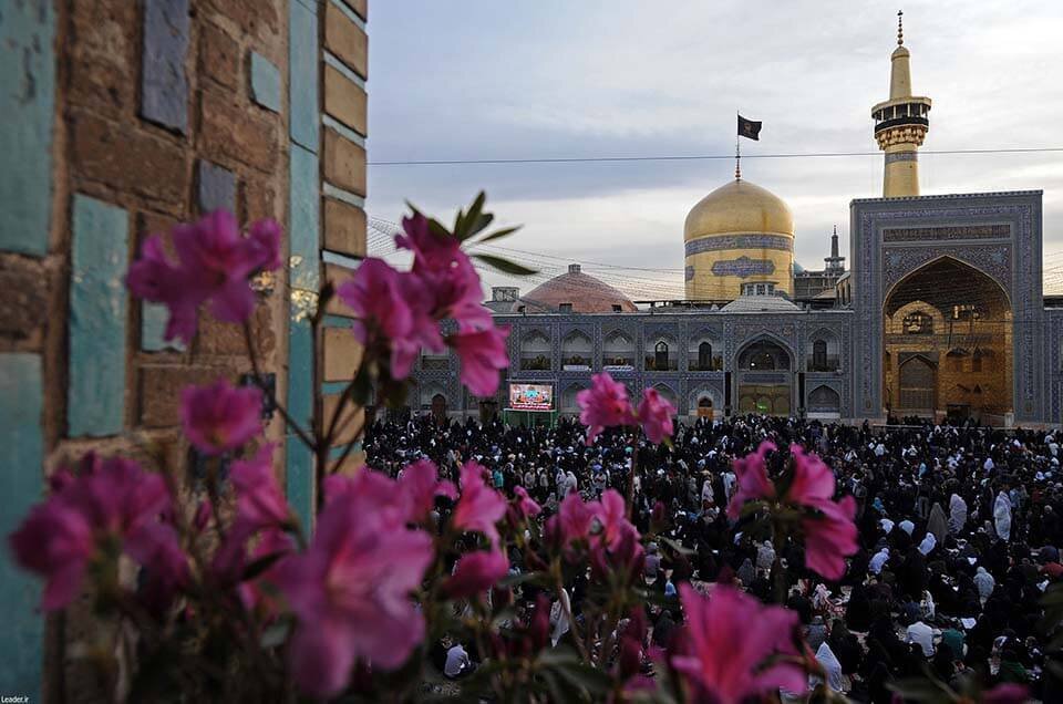 بزرگترین اجتماع نوروزی ایرانیان در حرم مطهر رضوی  